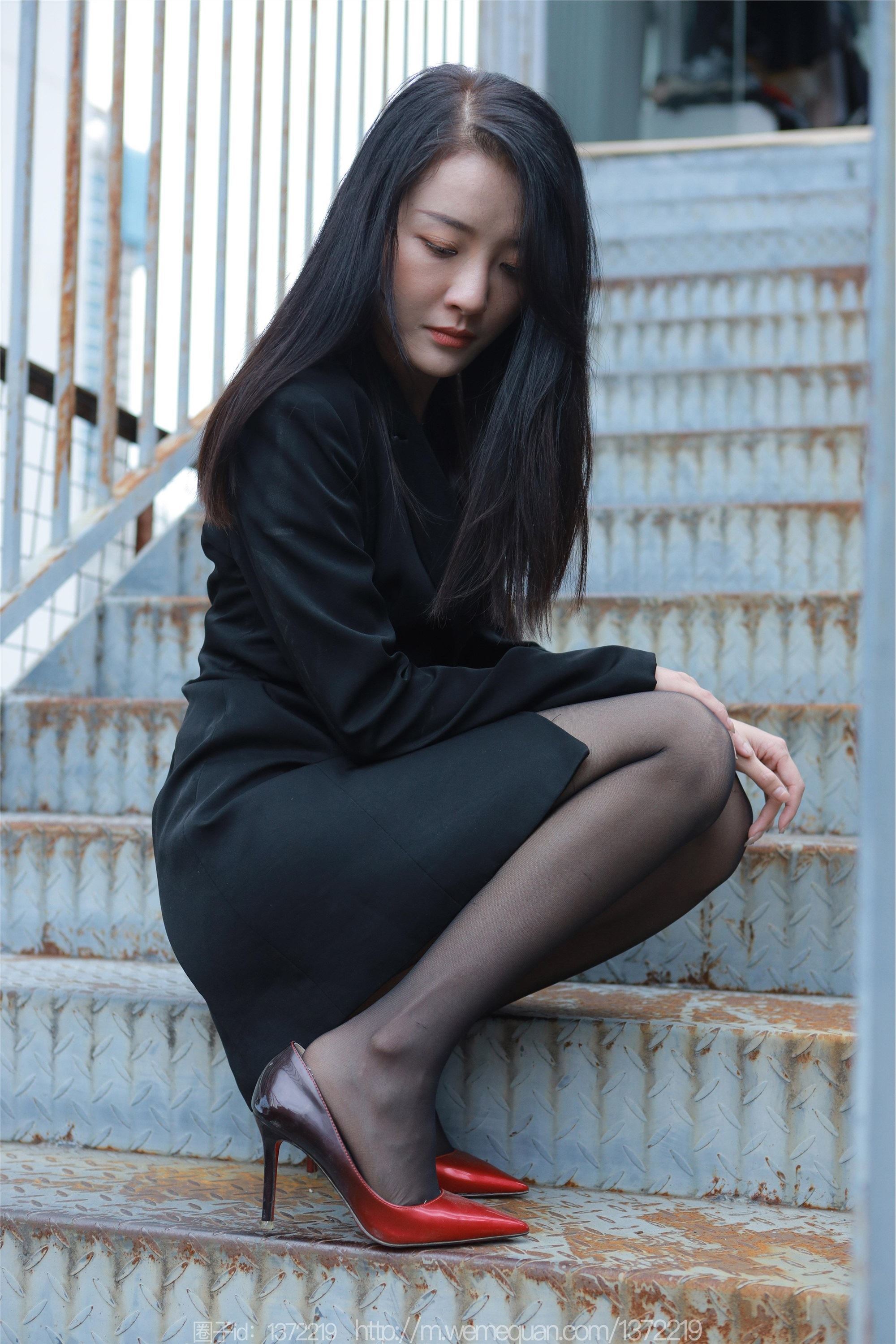 IESS异思趣向  2023.04.18 丝享家 1425 婉萍《小辣椒》